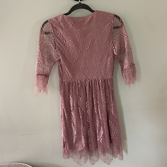 Mauve pink short sleeve lace midi ! - Picture 2 of 3